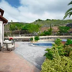 Carlitos By Vista Gomera *